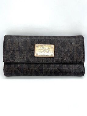 Michael Kors Jet Set Brown MK Logo Continental Wallet MSRP $128 Loved